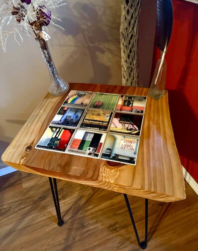 end table-20 x 18 x 18 in