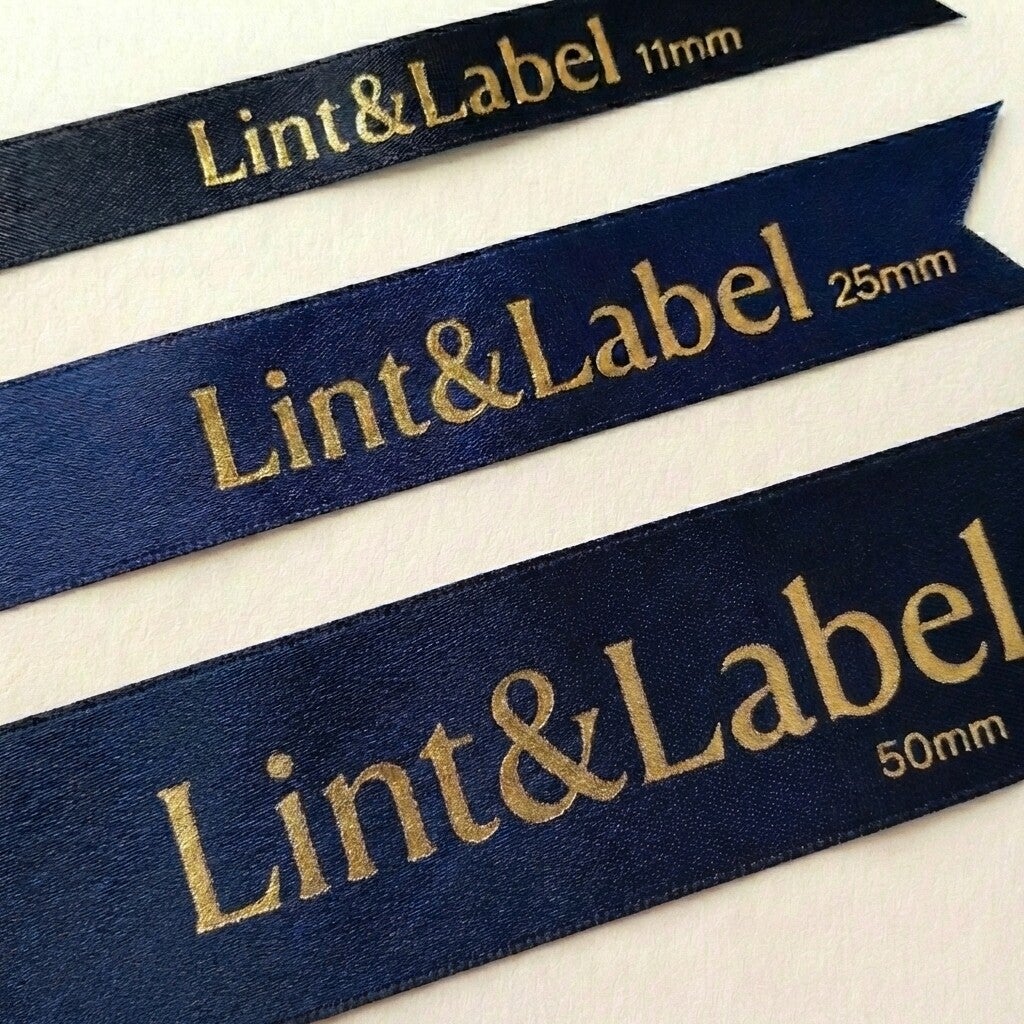 Personaliseerbaar lint in Berry Blue