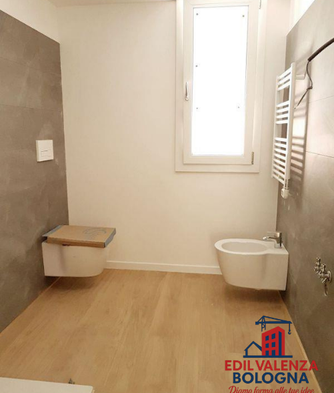 Ristrutturazione bagno in villa a Villanova di Castenaso (BO) con Edil Valenza Bologna