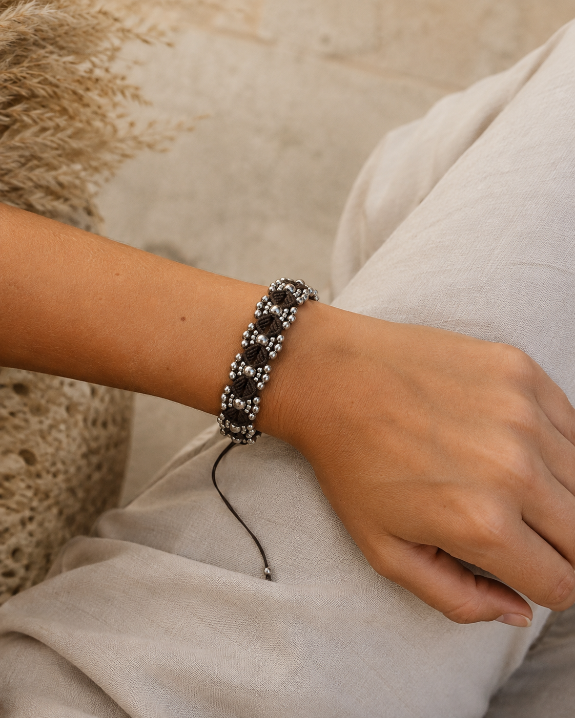 pulsera-macram-en-tonos-tierra-standard-c2nbxu.png