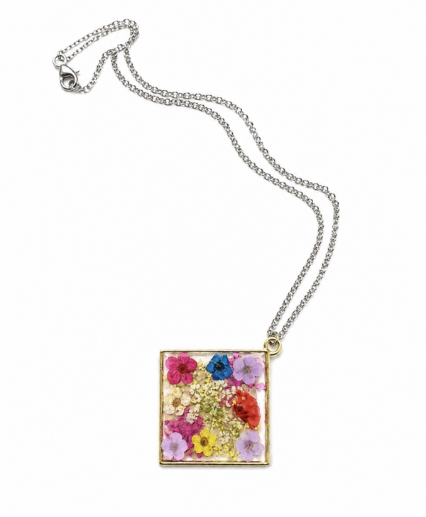 Collana artigianale con fiori