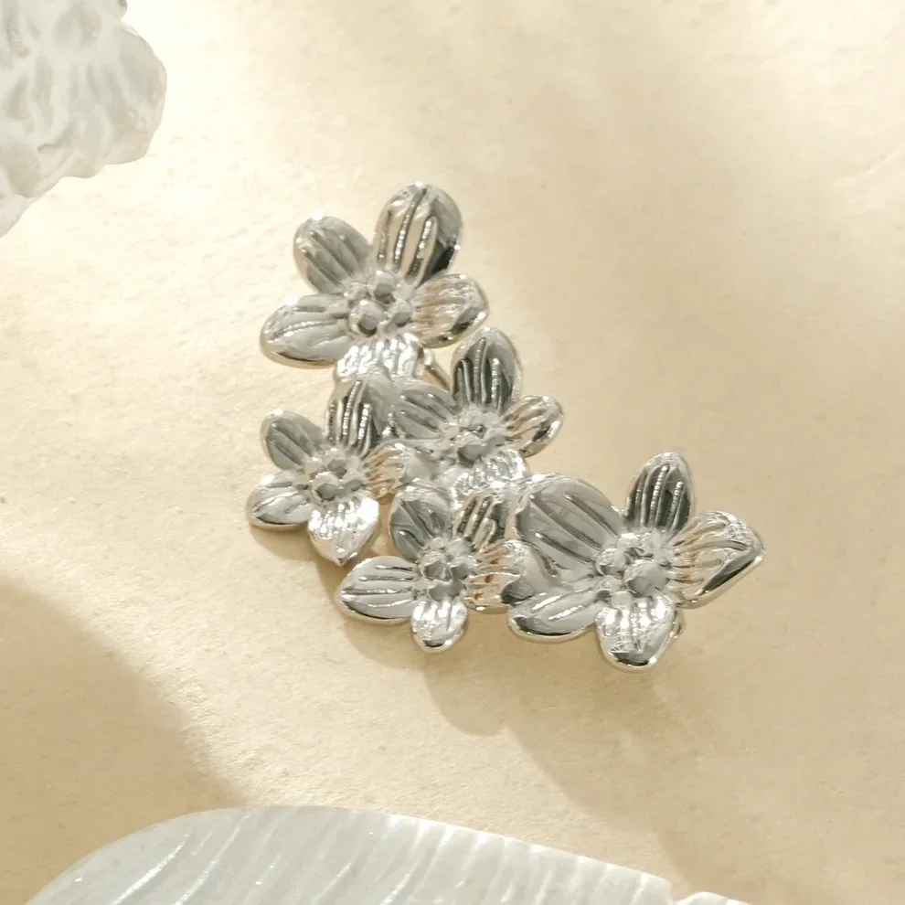 Broche en acier inoxydable - Bouquet cinq fleurs W166