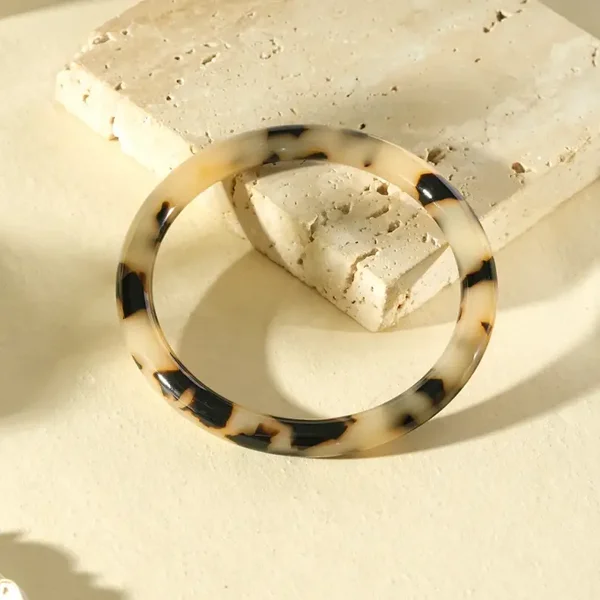 Jonc fin en acrylique organique - Leopard  Fondu W149