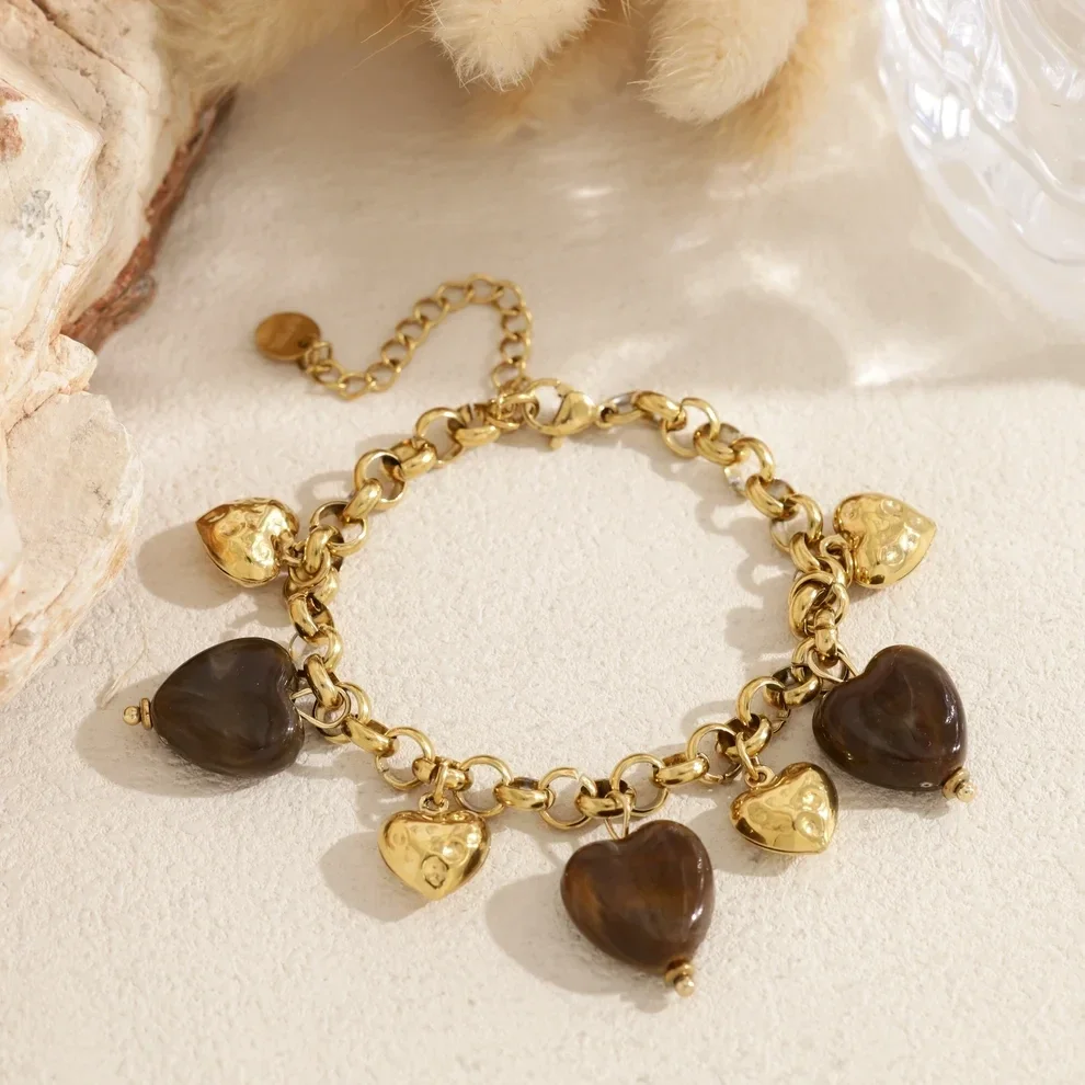 W115 - Bracelet acier inoxydable et acrylique organique - Coeur chocolat
