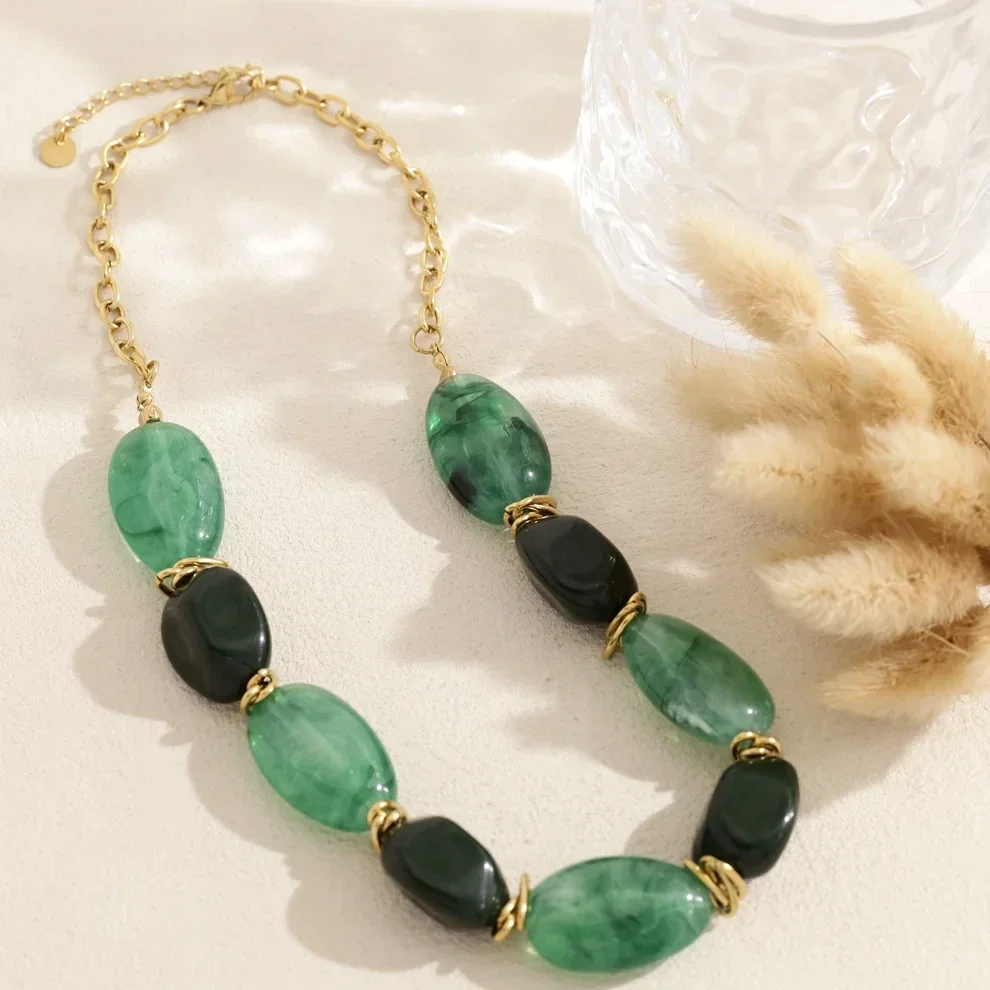W102 - Collier acier inoxydable et acrylique organique - Vert