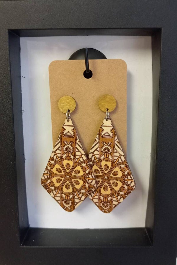 Boucles d'oreilles en bois imprimées. Camel. BO26