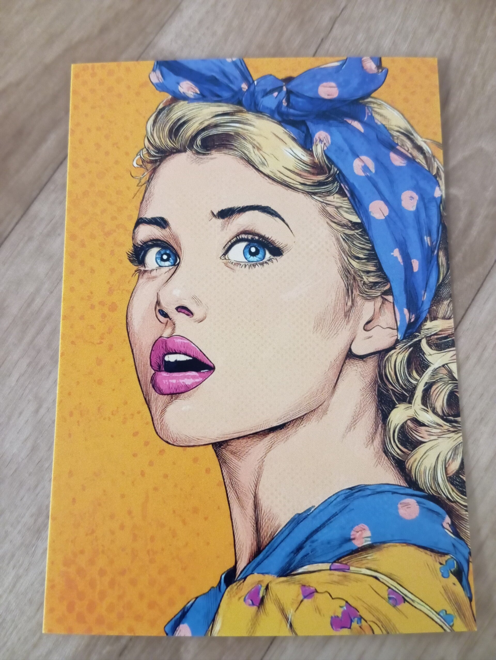 Carte Postale - Pin'up *43