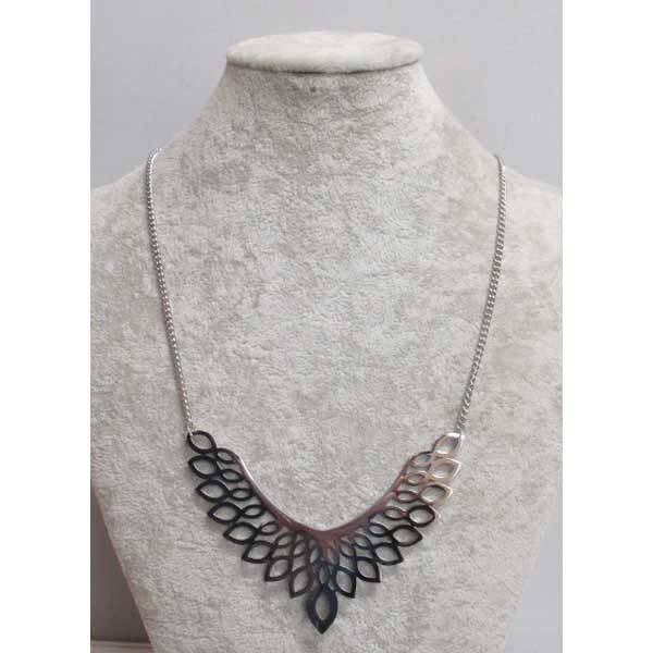 Collier Acier Inoxydable .
