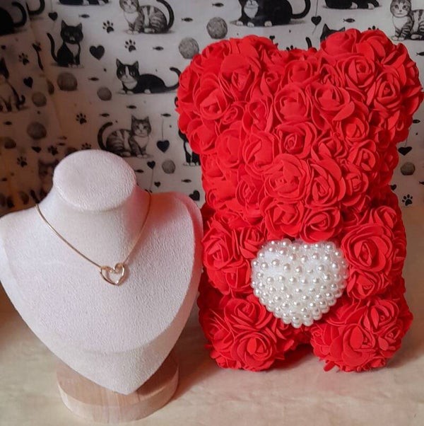Ourson roses rouge avec collier coeur