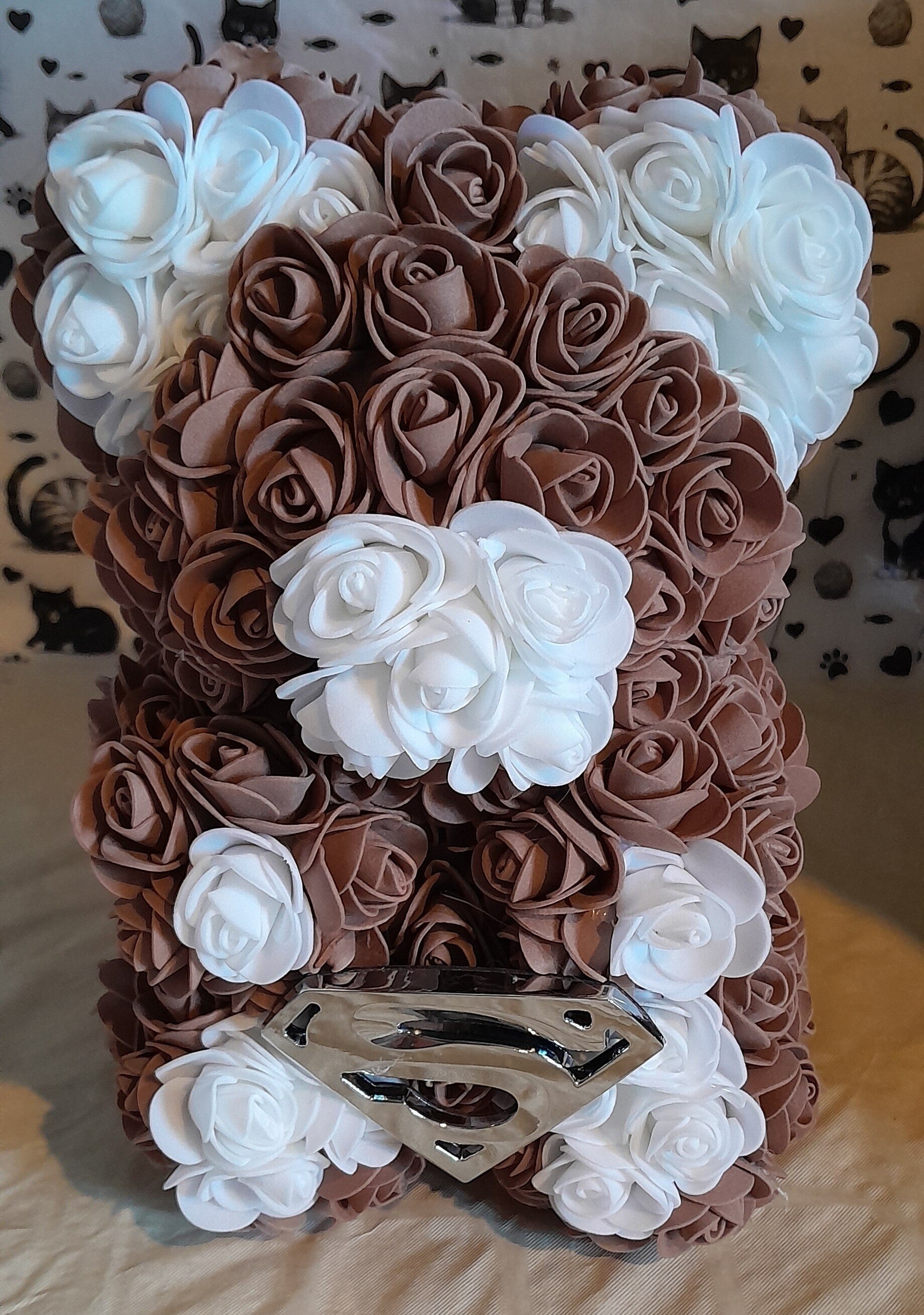 Ours marron et blanc