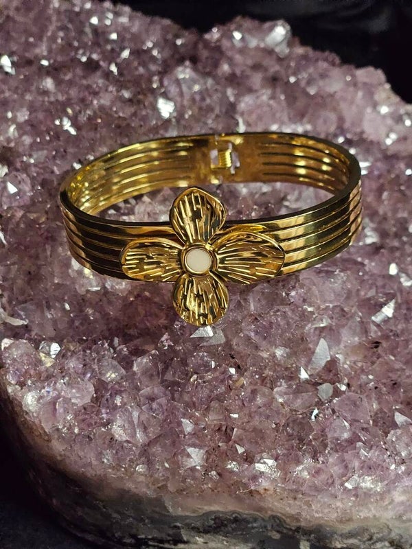 bangle bloem
