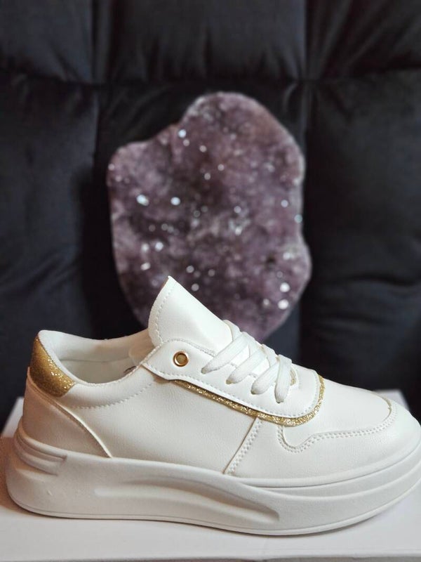 Sneakers witgoud