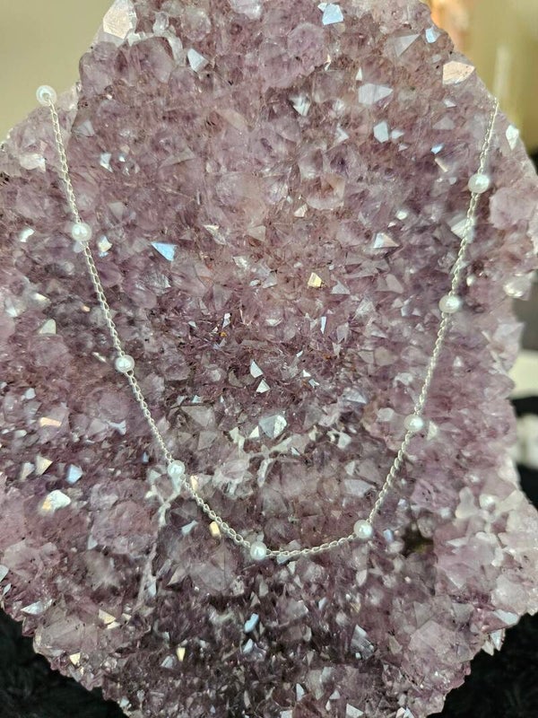 zilveren ketting met pareltjes