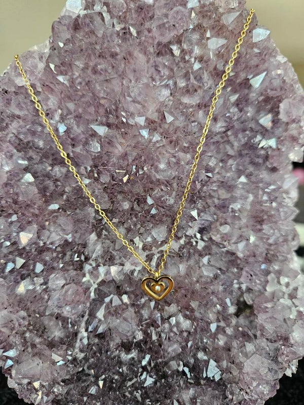 gouden ketting hartje met steentje