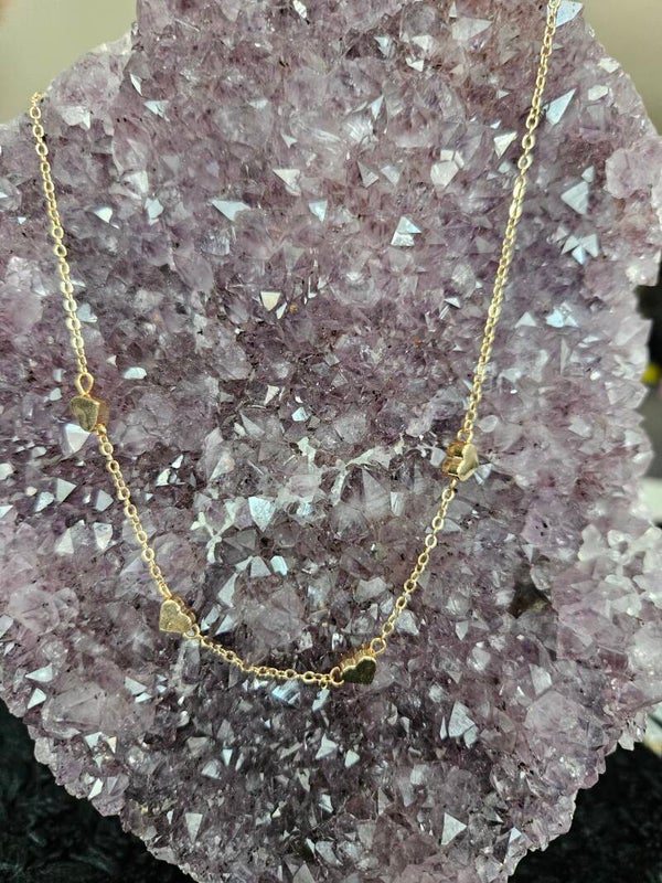 gouden ketting kleine hartjes