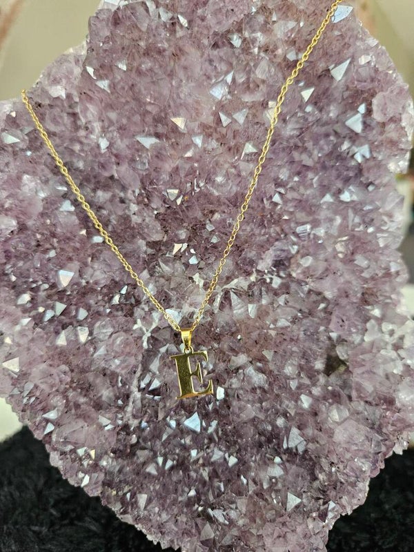 gouden ketting letter E