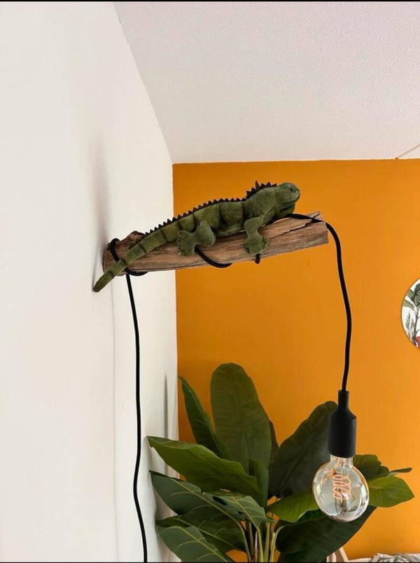 KLEINE LEGUAAN LAMP