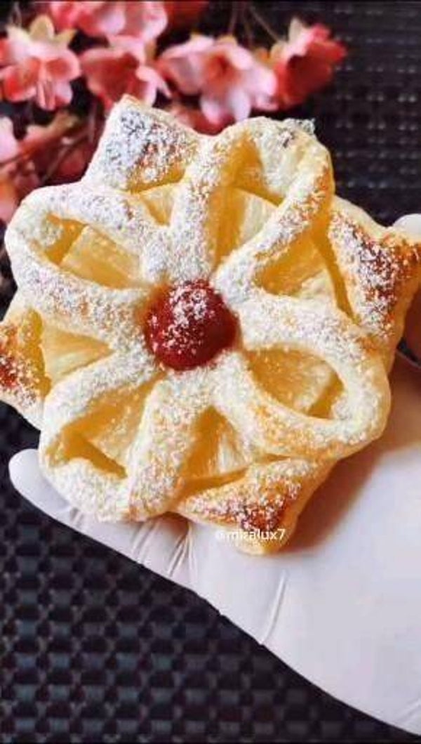 Pinapple pastry