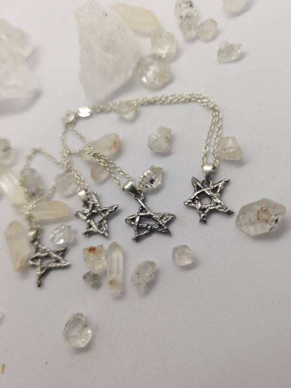 The pentagram pendant | MTO