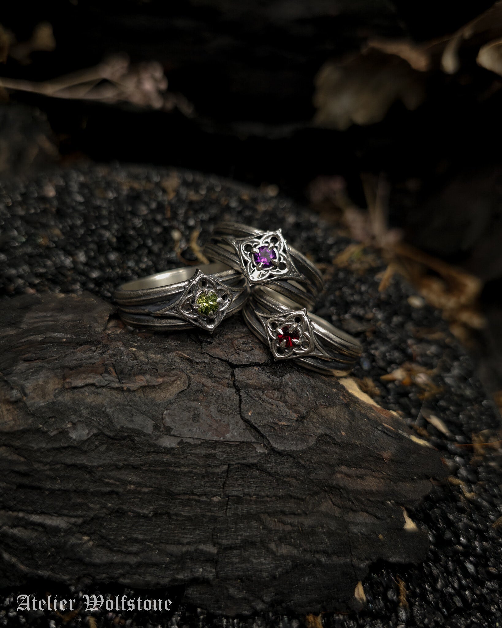 The drama queen Ring | Made to Order | Personisable Gemstone | Regina