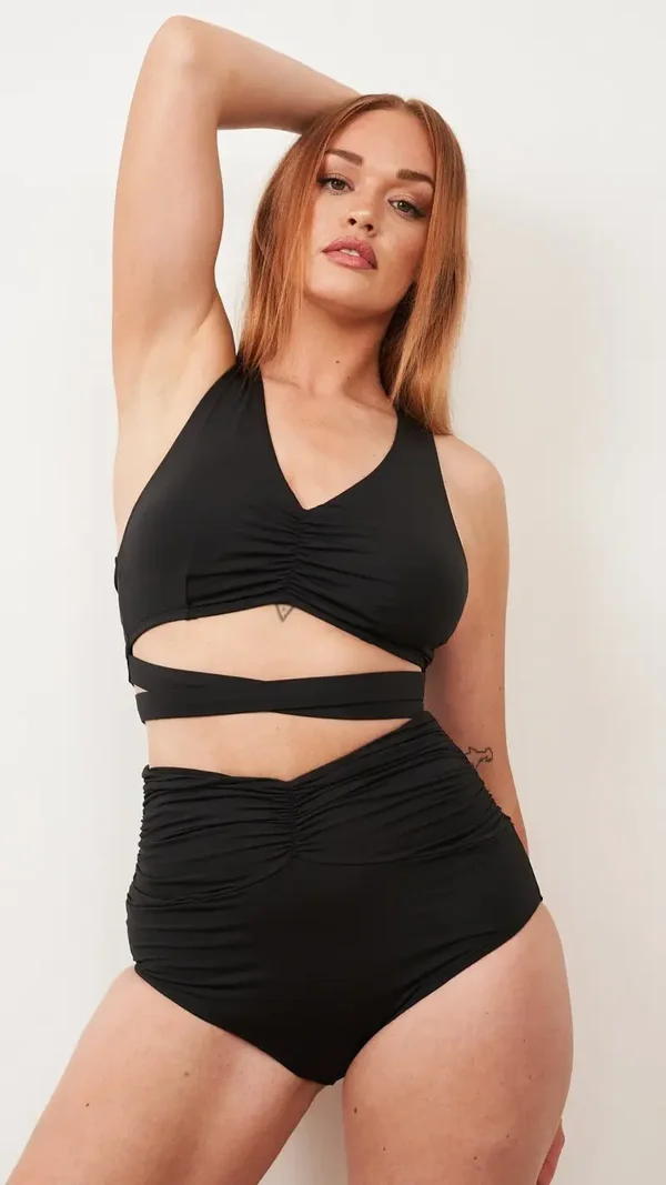 Nova Bottom - Gathered V High Waist Shorts Recycled