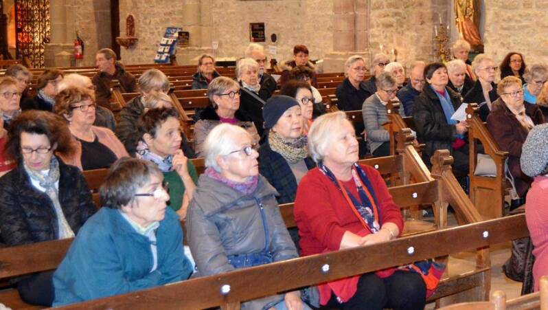 public-eglise-st-etienne-de-tr-bes-standard.jpg