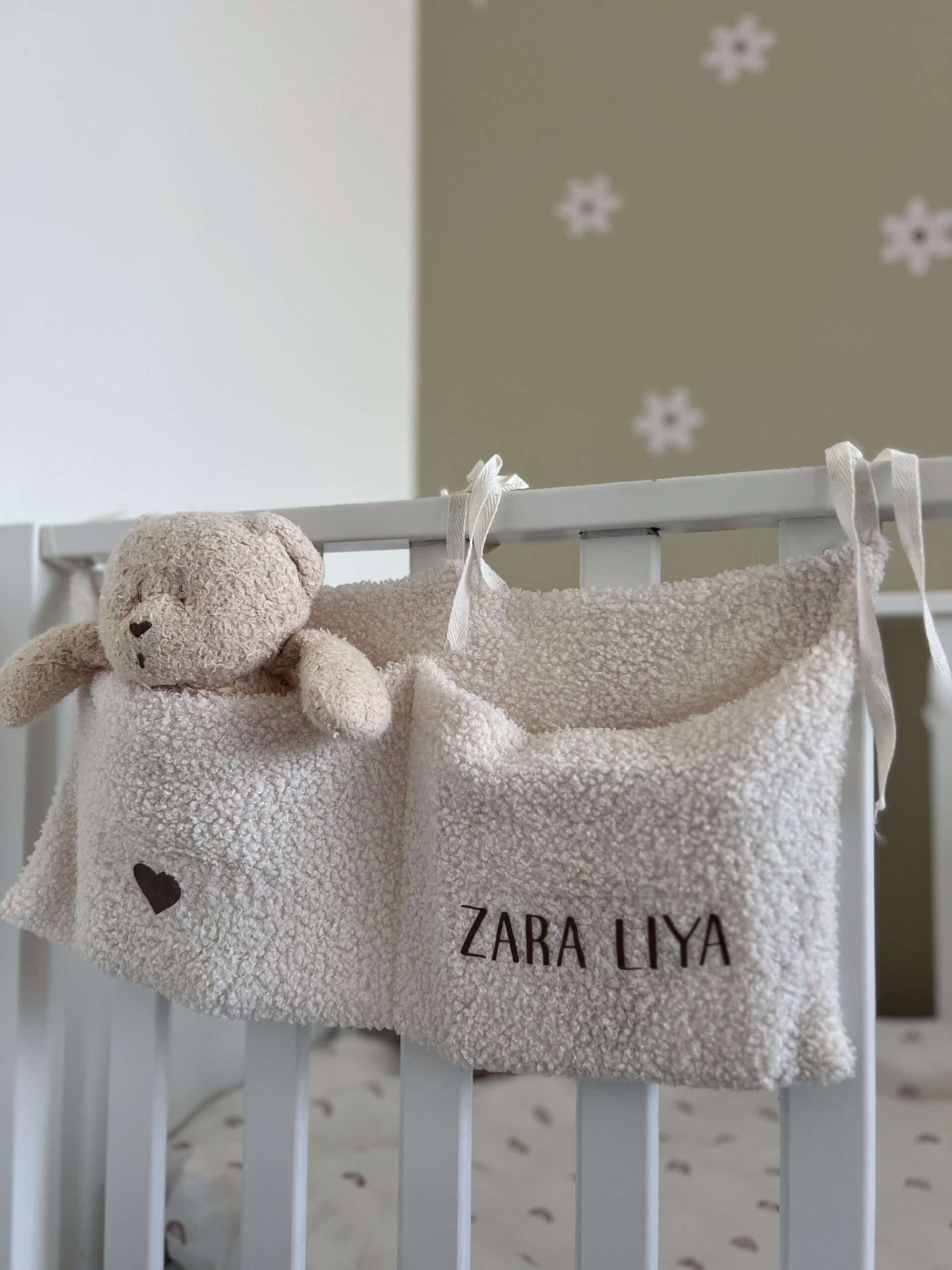 Pochette de lit bébé - Rangement