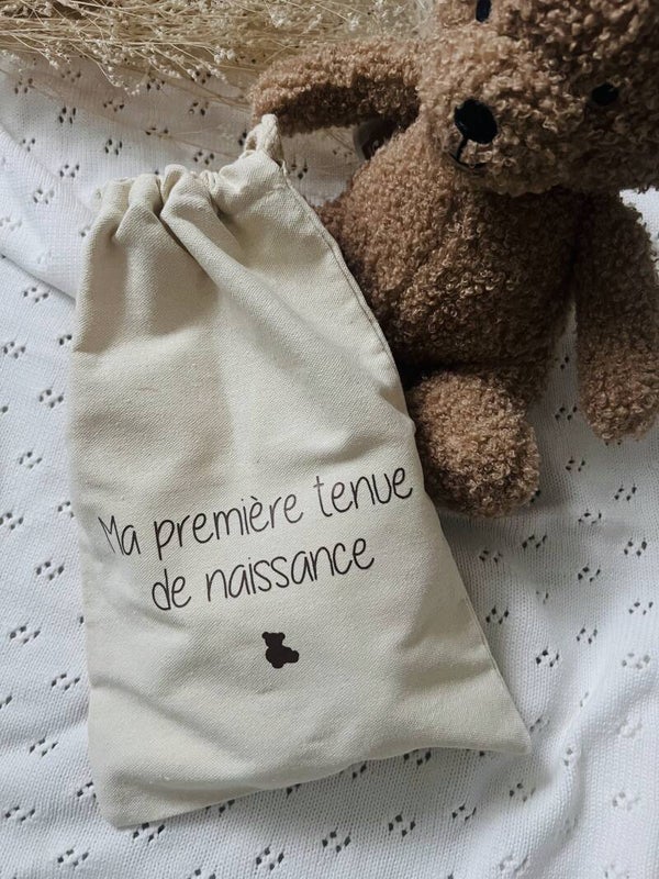 Première tenue de naissance