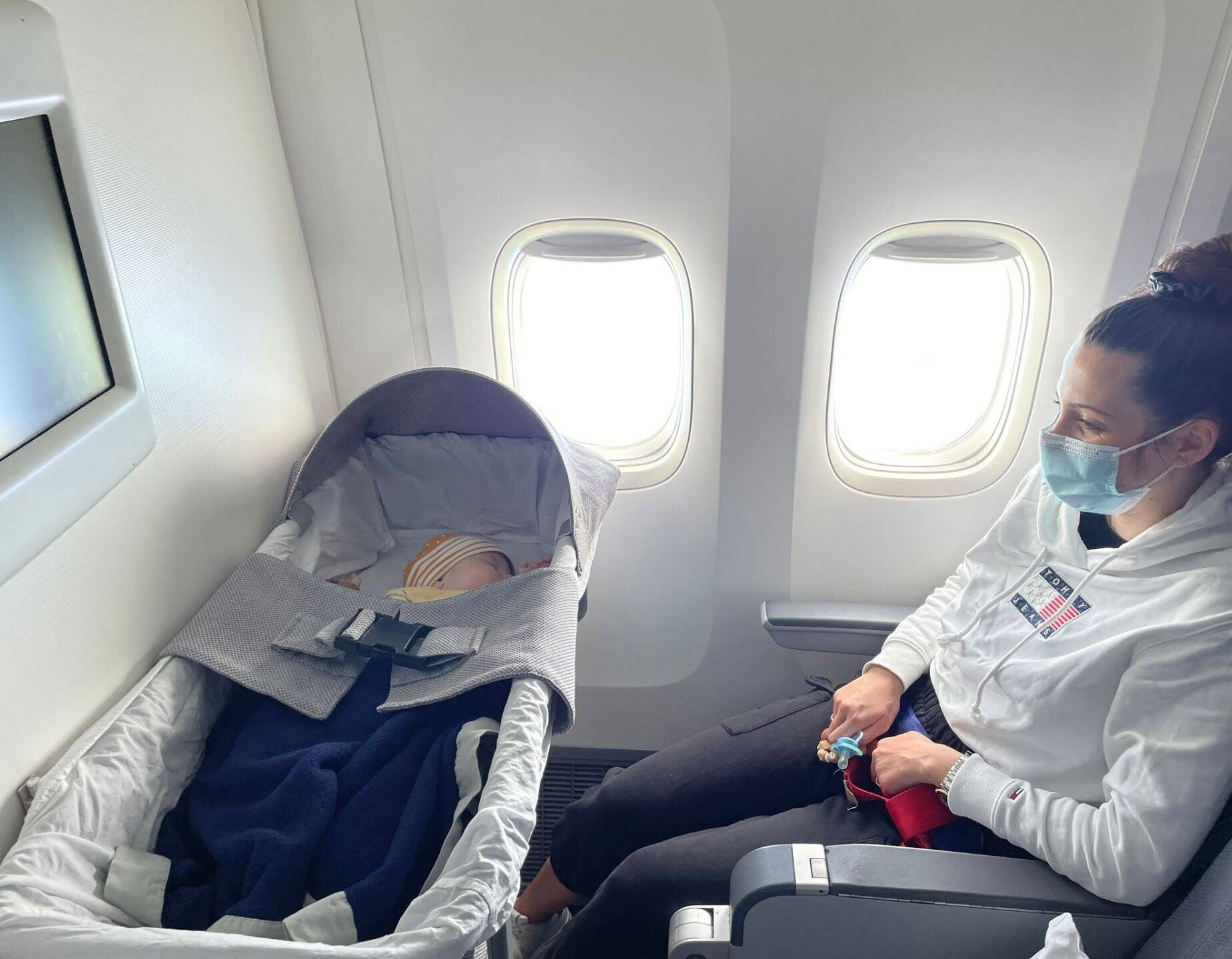 Baby-Bassinet im Flieger