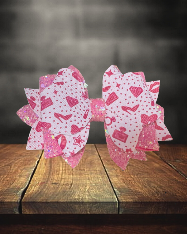 Girly Large Bow Straw Charm