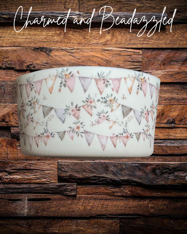 Pastel Garland Tumbler Boot