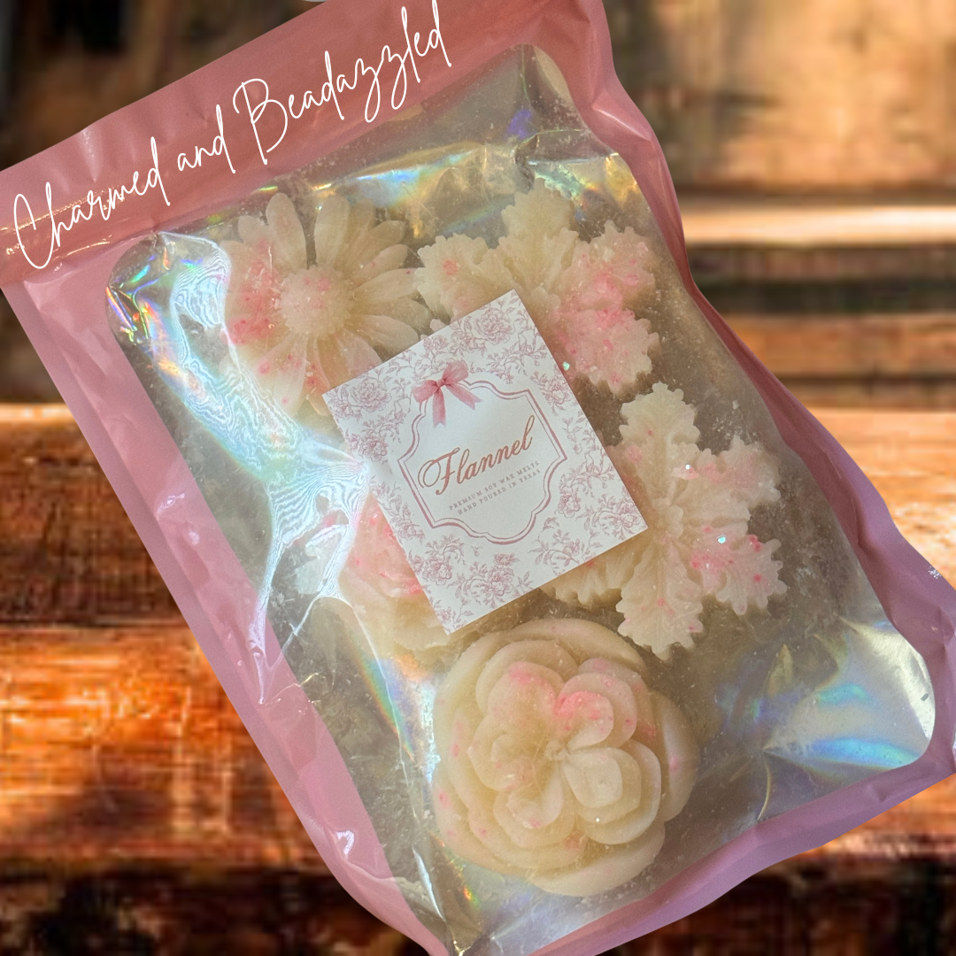 White Flower Soy Wax Melts - Flannel Scent