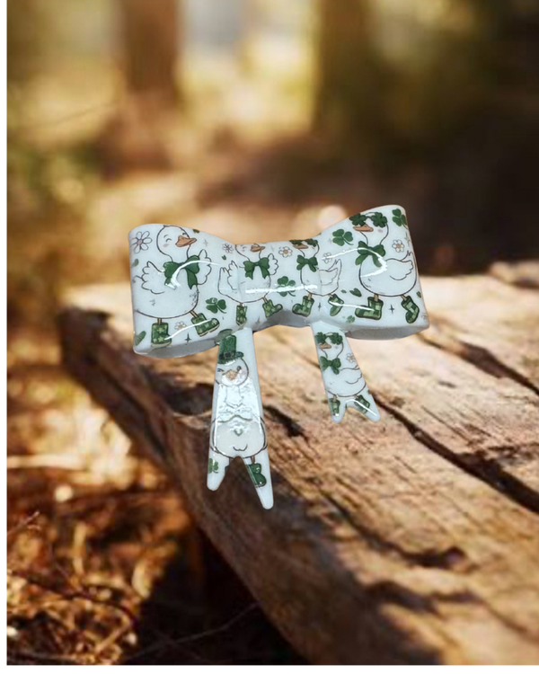 Green Goose Bow Straw Topper