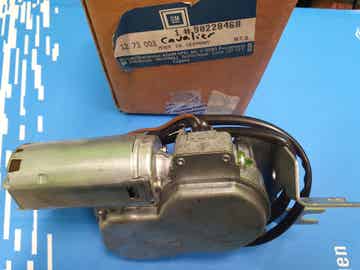 GM Vauxhall Cavalier Rear Wiper Motor 90228468