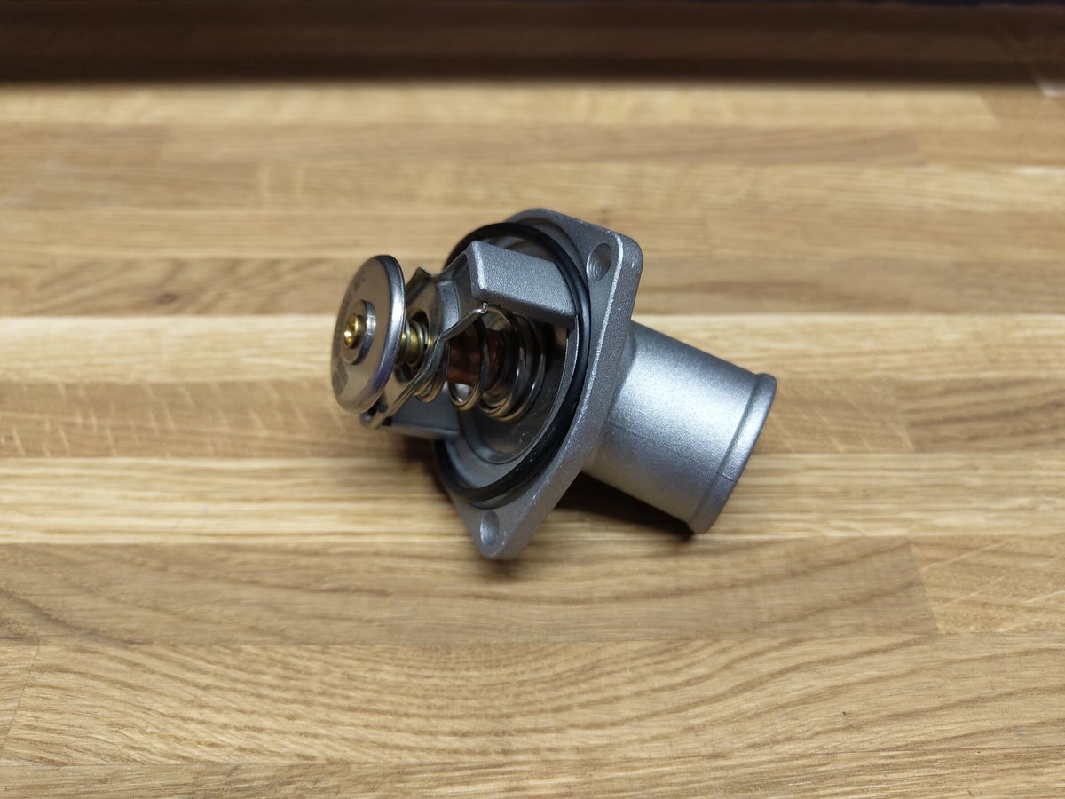 Opel Astra F Caravan thermostat for sale online at low cost and fair price on AUTODOC Ireland