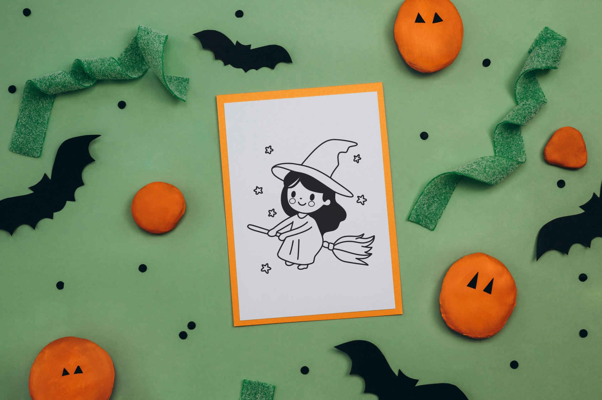 Kleurplaat Halloween - Heks  (printbaar)