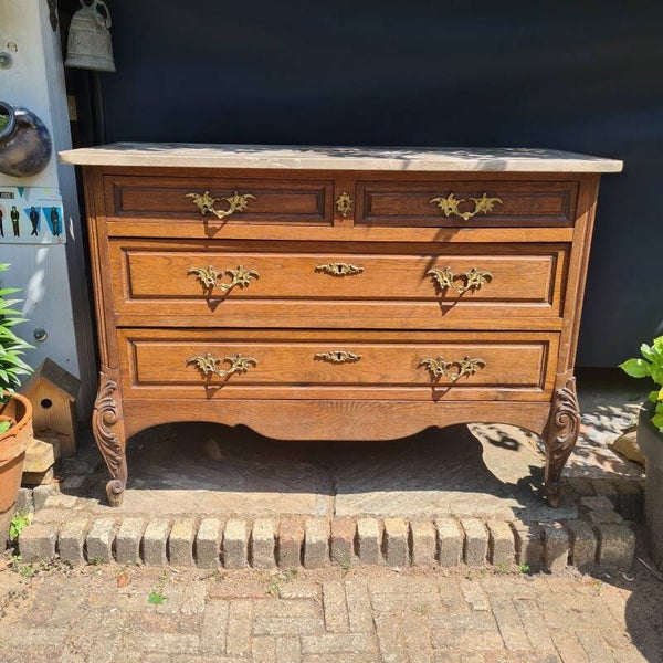 Ladekast met marmerblad