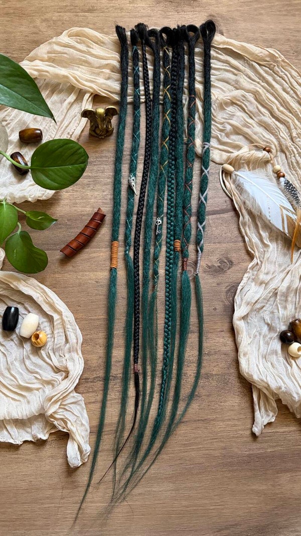 Extensions cheveux synthétiques couleur différentes