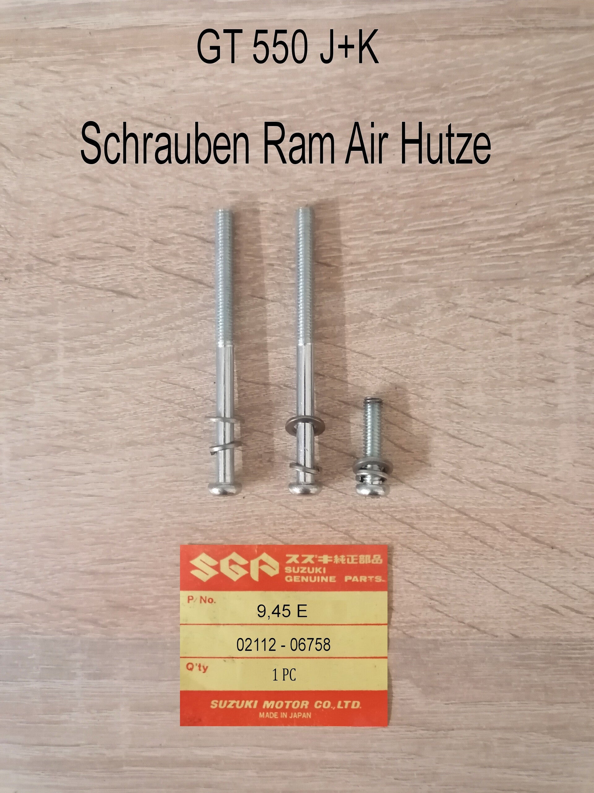 Suzuki GT 550 J+K Schrauben für ram Air Hutze neu