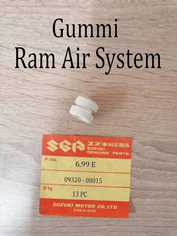 Suzuki GT 250 Gummi Ram Air System neu.
