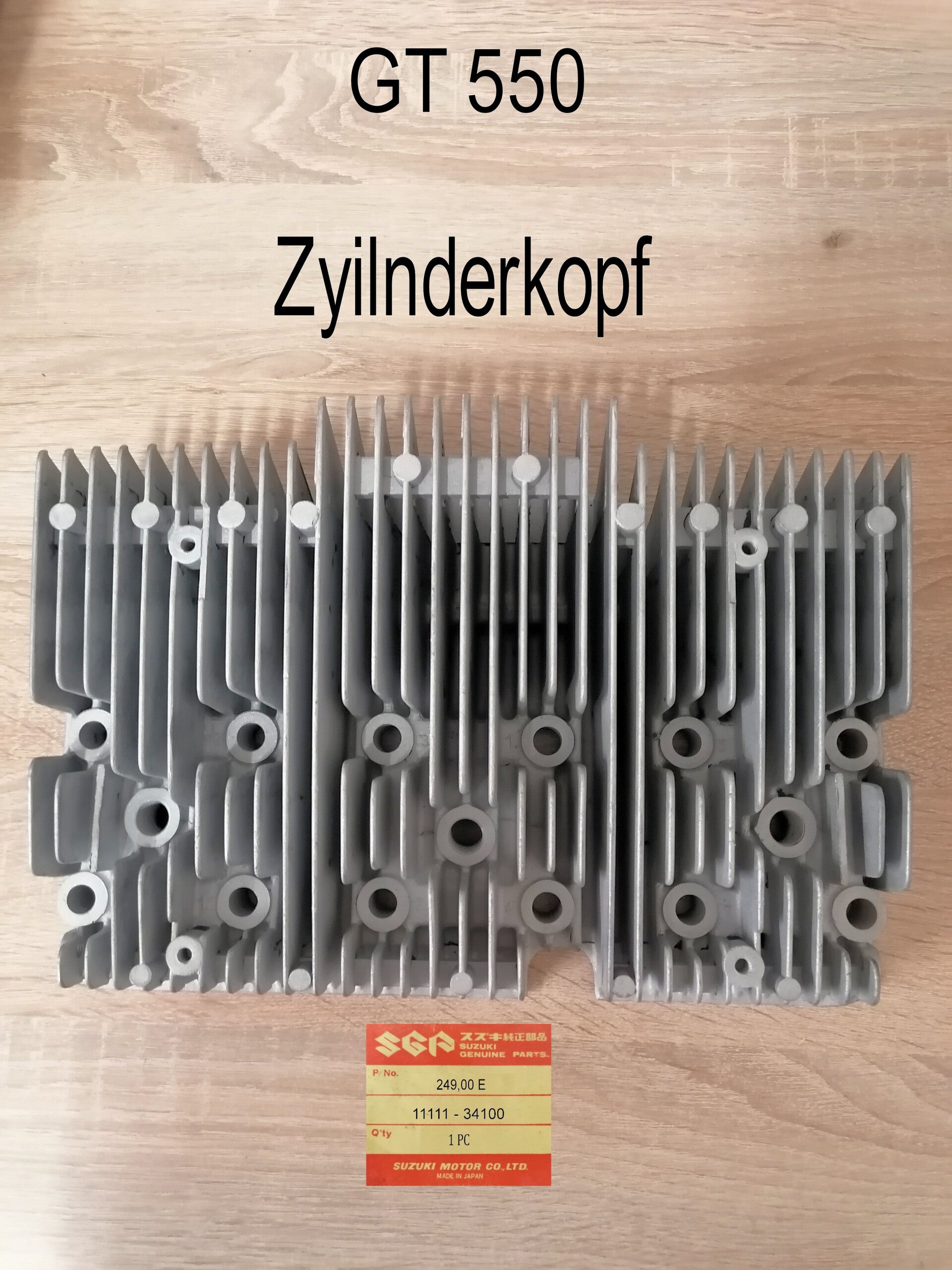 Suzuki GT 550 Zylinderkopf gebraucht.