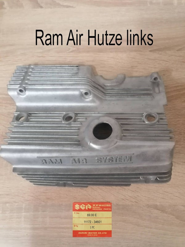 Suzuki GT 550 J+K Ram Air Hutze links gebraucht.