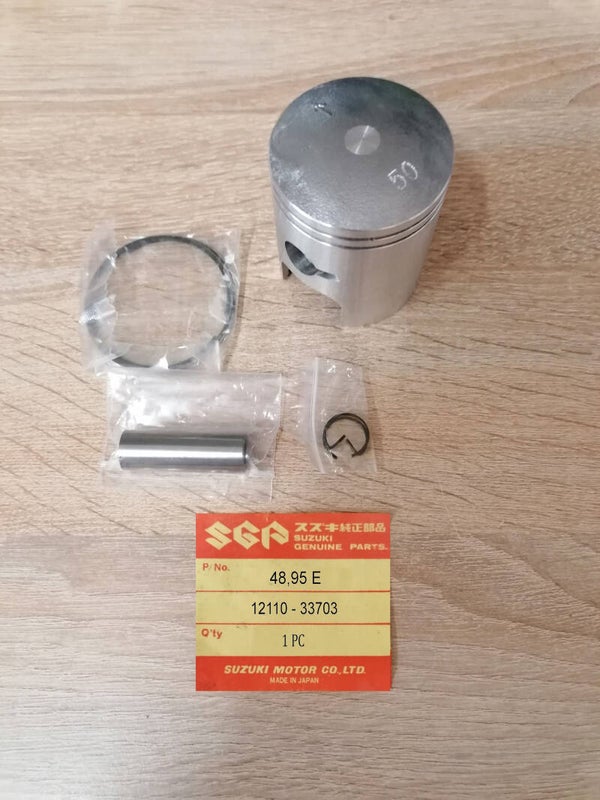 Suzuki GT 250 Kolben + 0,50   Bolzen 14mm