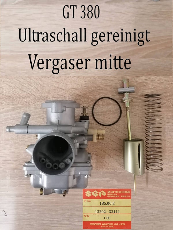 Suzuki GT 380 Vergaser mitte