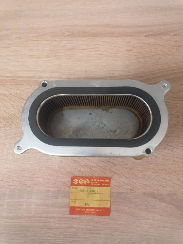 Suzuki GT 750 J-K Luftfilter neu.