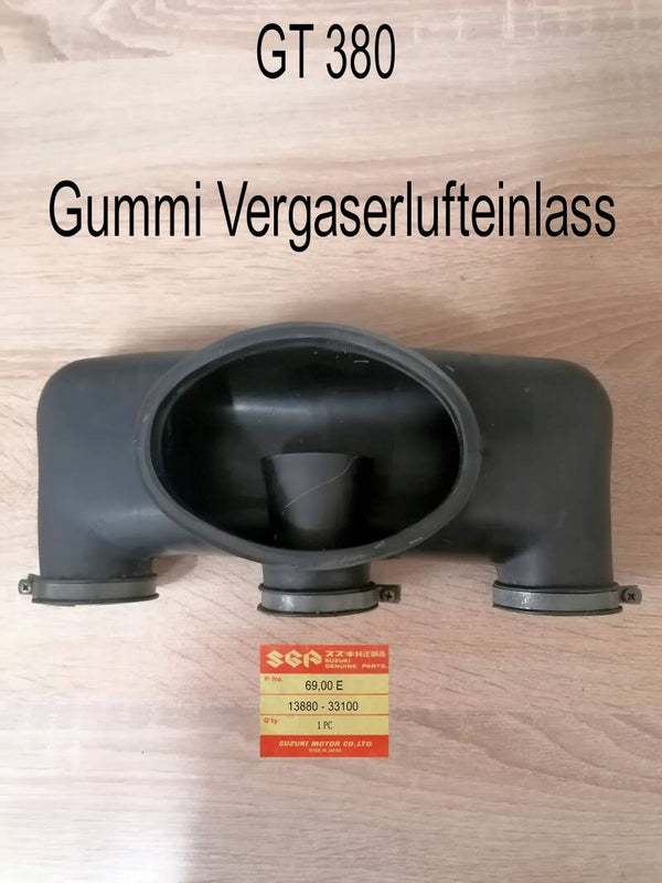 Suzuki GT 380 Gummi Vergaserlufteinlass gebraucht.
