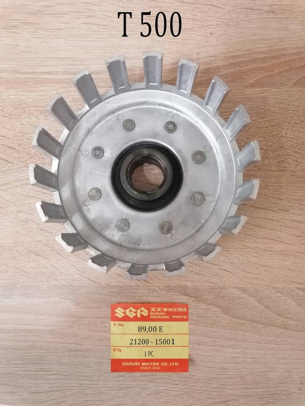 Suzuki T 500 Kupplungskorb gebraucht.