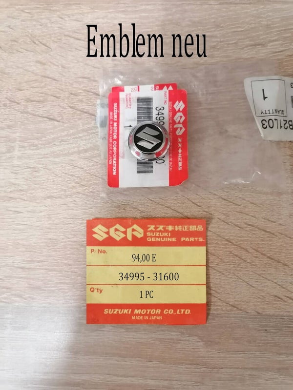 Suzuki GT 750 Emblem.