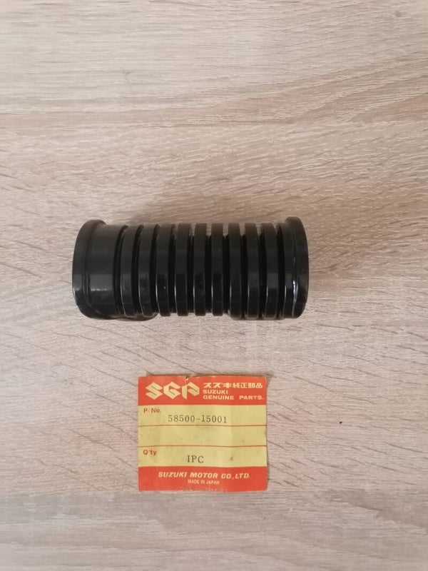 Suzuki GT 200 X5 Fußrastengummi vorne.