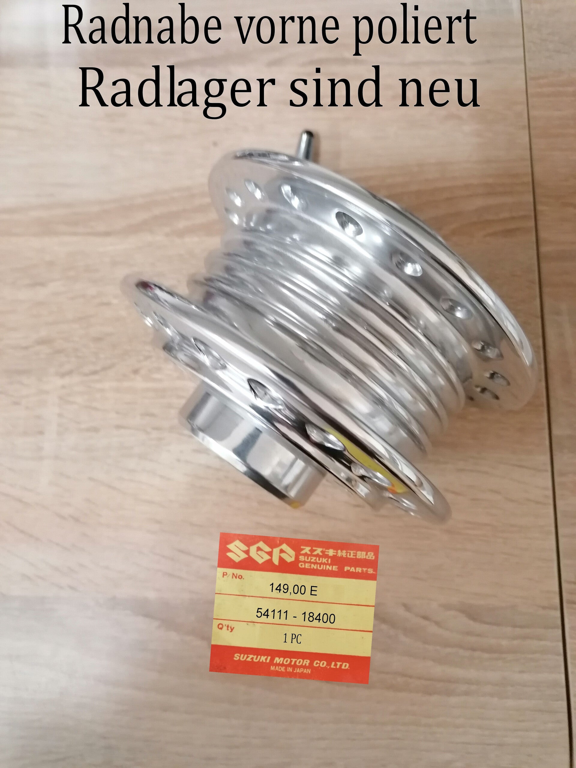 Suzuki GT 550 Radnabe vorne gebraucht.